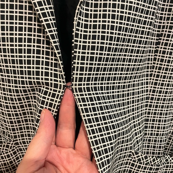Alfani Black and White Blazer Classic Tailored Fit - Picture 2 of 5
